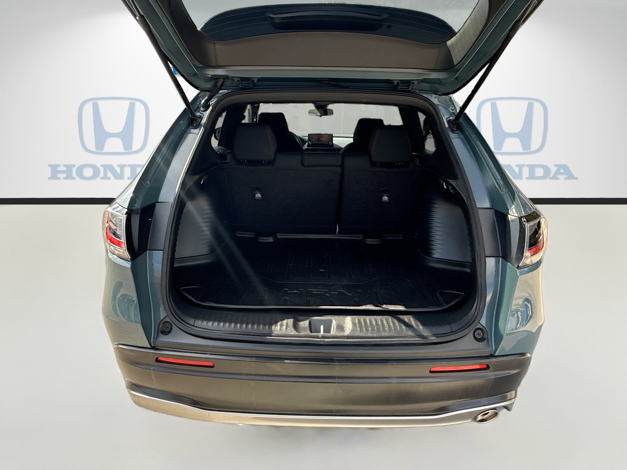 Used 2024 Honda HR-V Sport image 25
