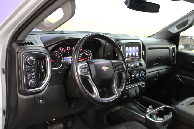 Used 2020 Chevrolet Silverado 1500 LTZ w/ LTZ Premium Package AWD/4WD image 14