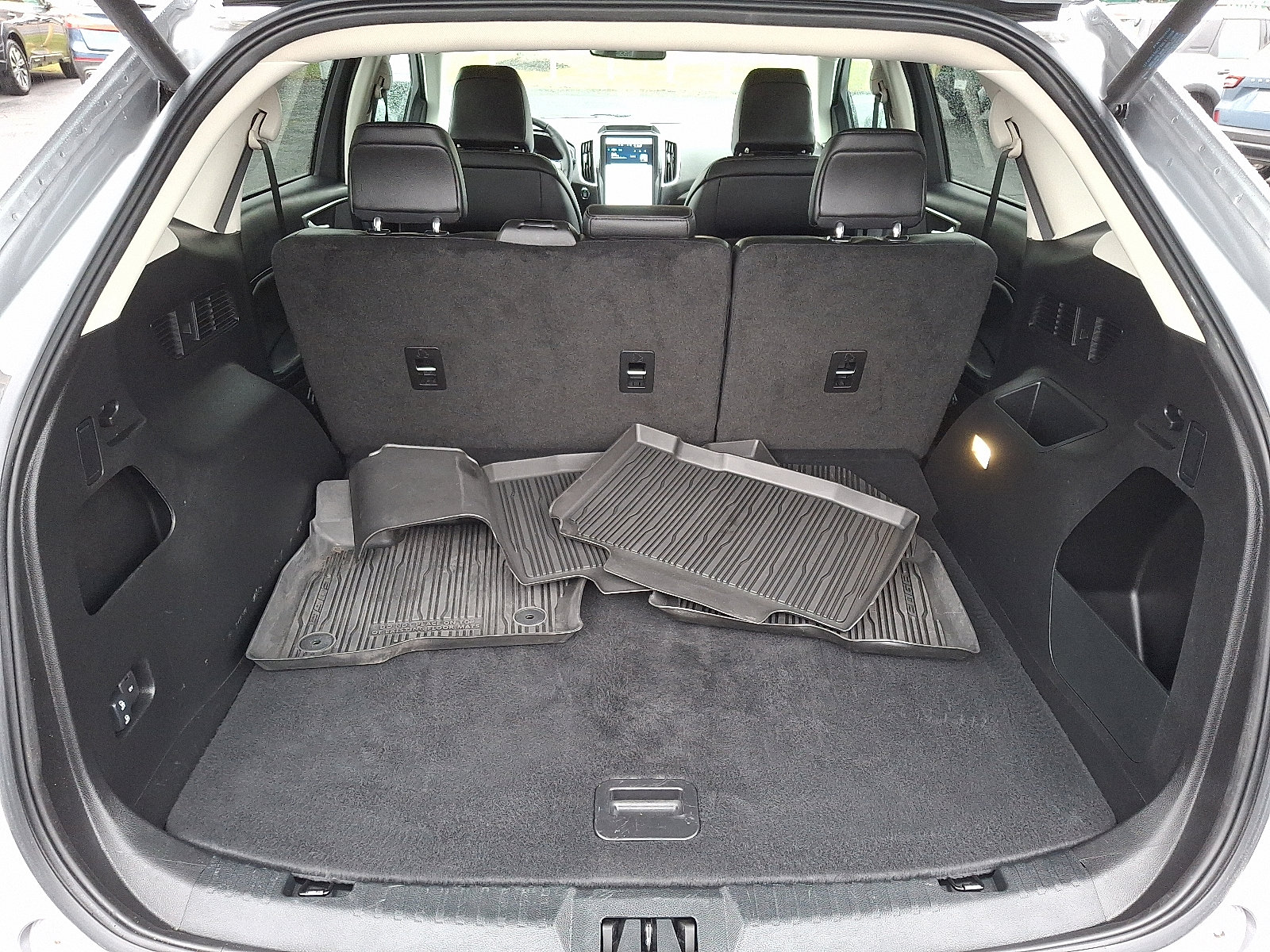 Used 2024 Ford Edge SEL w/ Convenience Package image 29