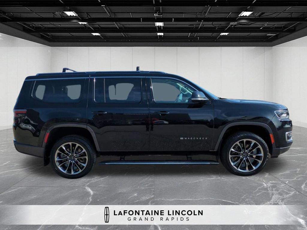 Used 2022 Jeep Wagoneer Series III w/ Premium Group I image 6