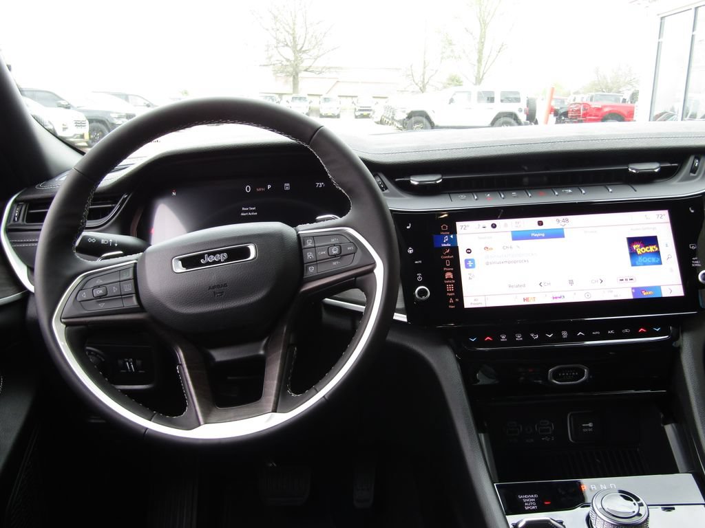 New 2026 Jeep Grand Cherokee Altitude AWD/4WD image 5