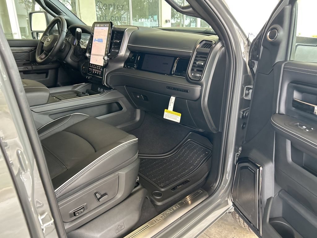 New 2026 RAM 3500 Limited AWD/4WD image 33