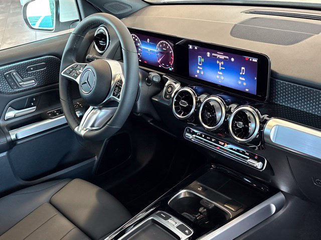 New 2026 Mercedes-Benz GLB 250 4MATIC image 25