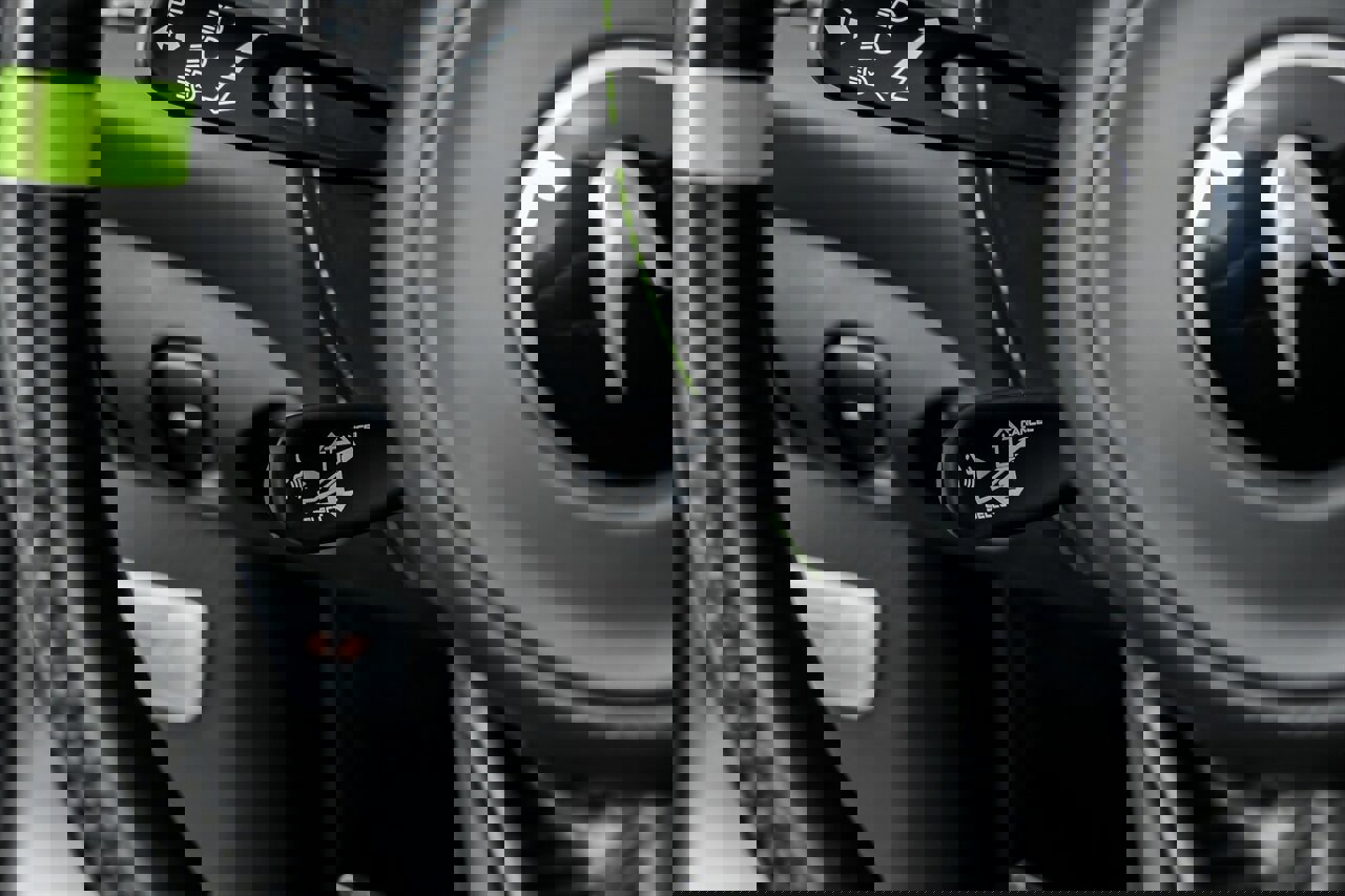 Used 2022 McLaren 765LT image 33