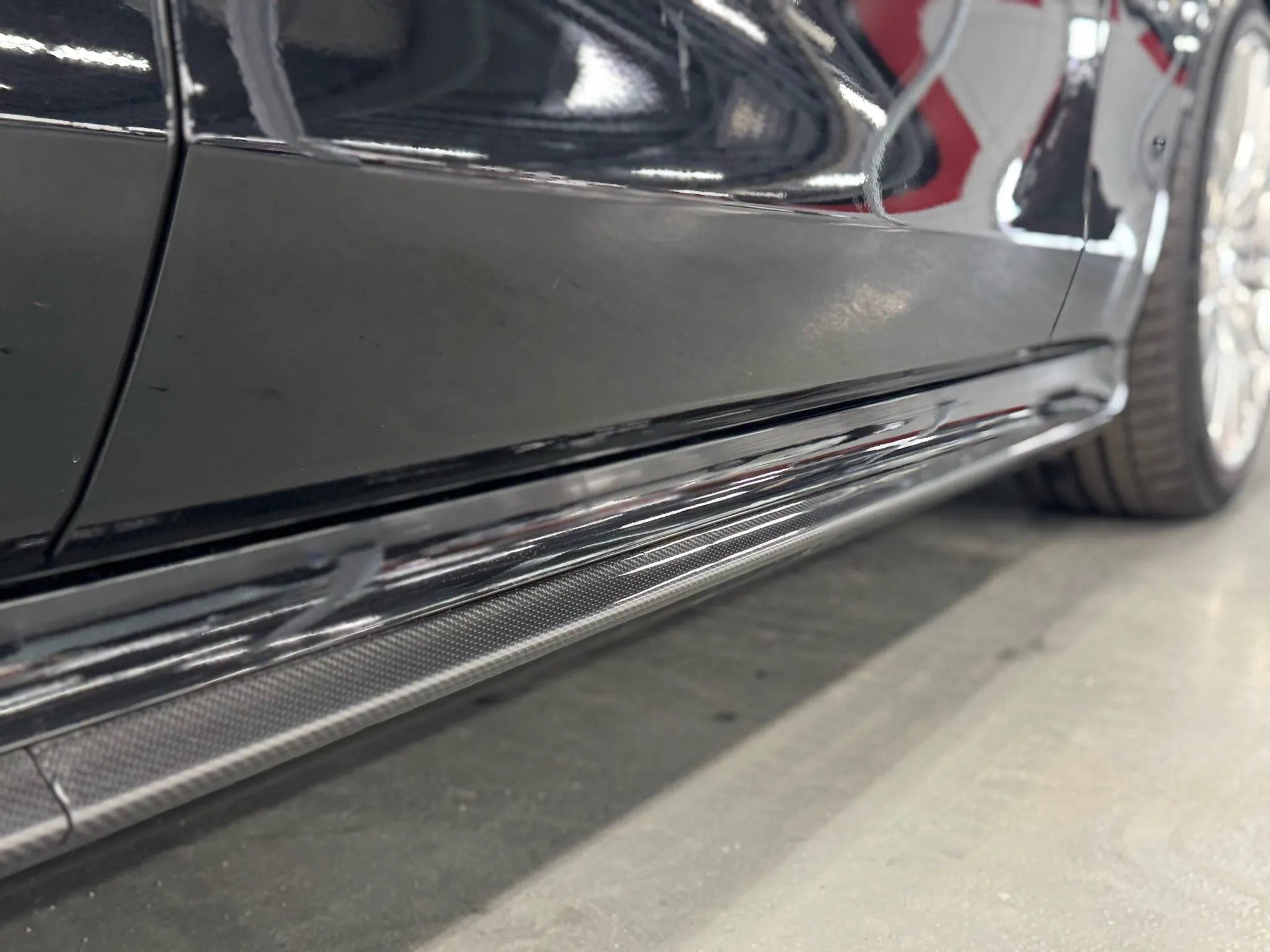 Used 2024 Mercedes-Benz S 63 AMG S w/ Carbon Fiber Exterior Package image 23