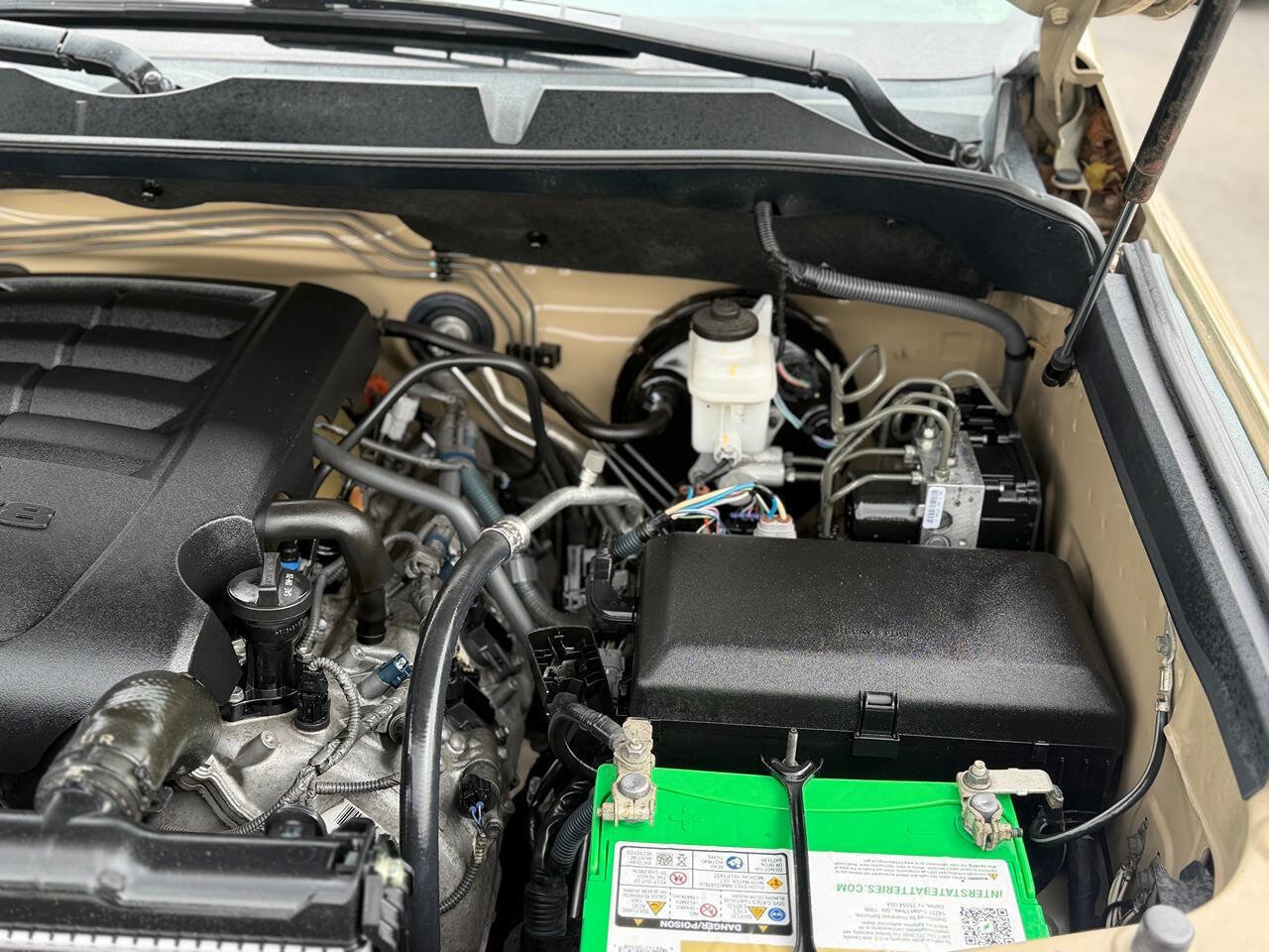 Used 2017 Toyota Tundra Limited w/ Limited Premium Package AWD/4WD image 5