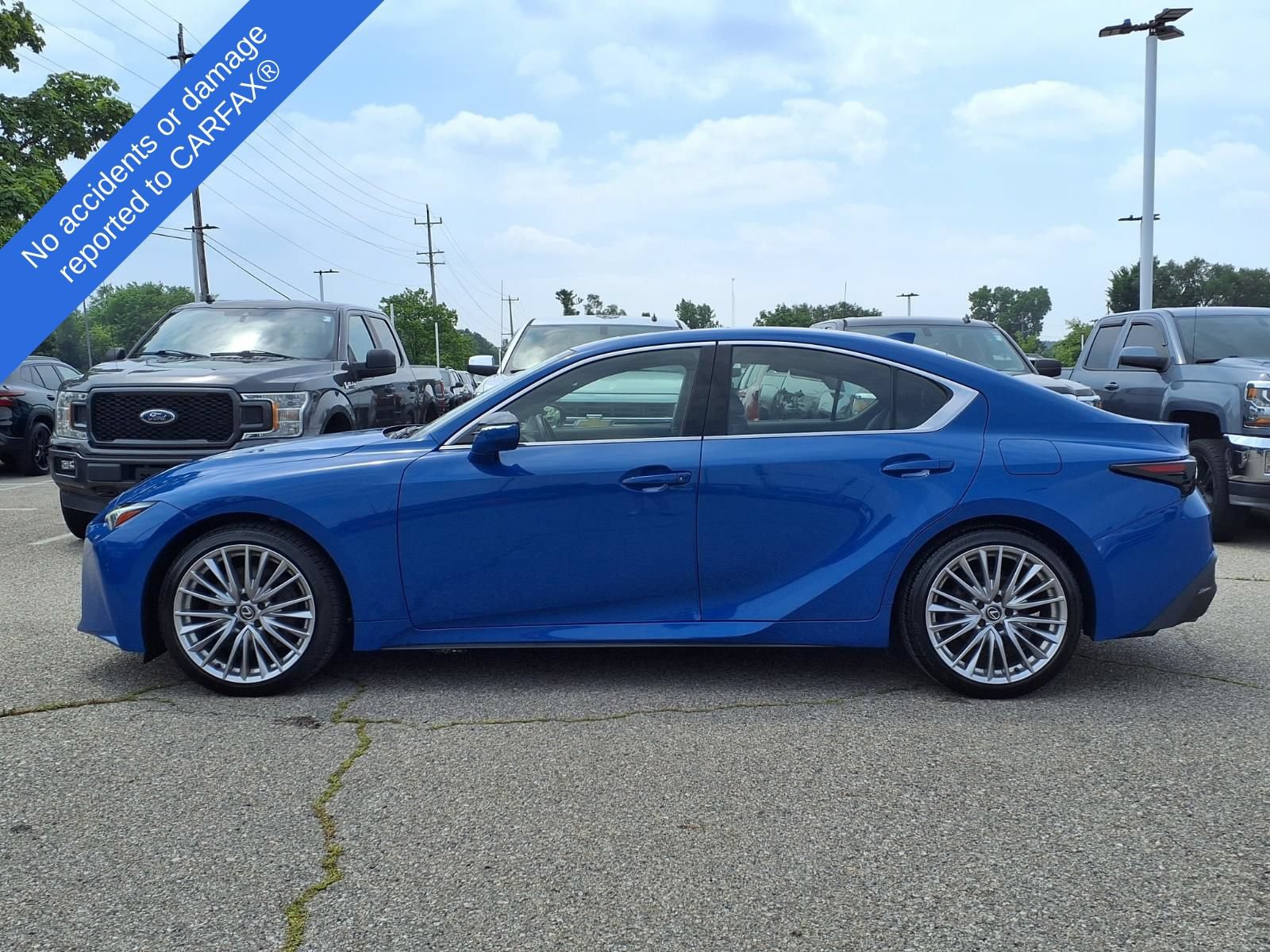 Used 2023 Lexus IS 300 AWD w/ Premium Package image 8