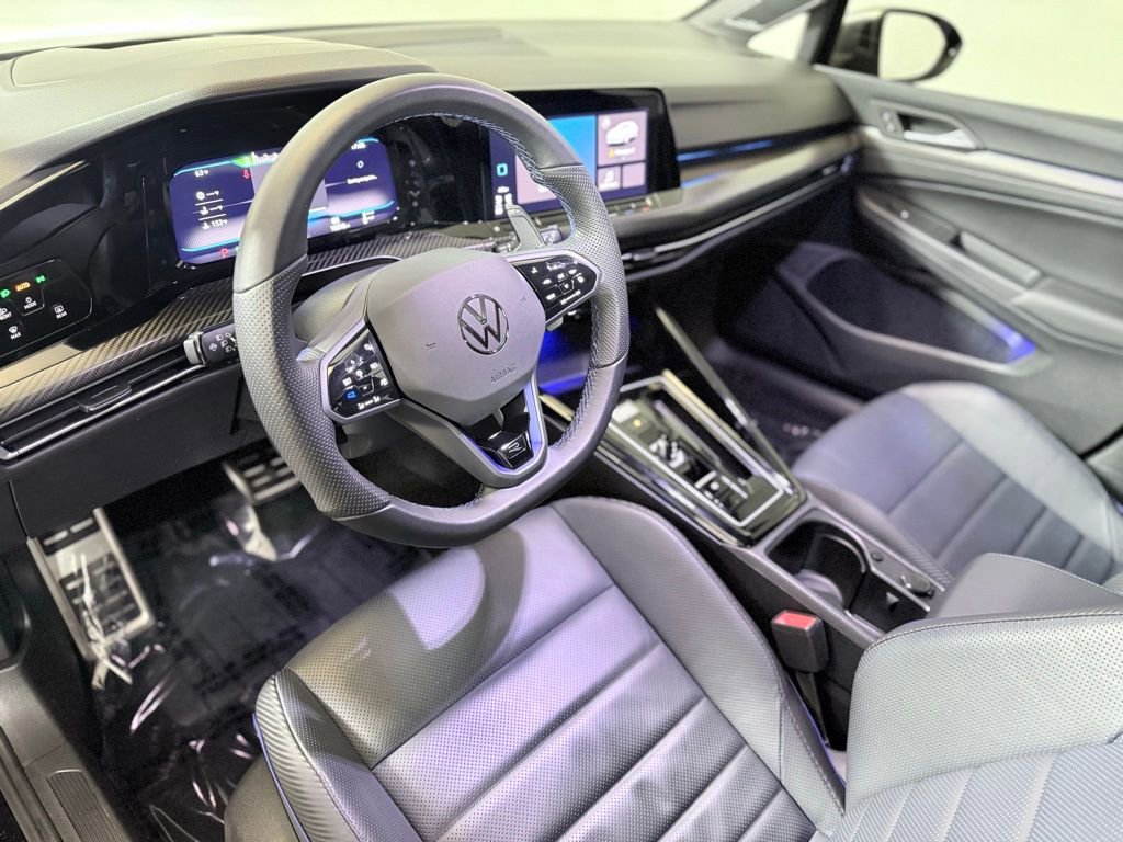 Used 2024 Volkswagen Golf R image 19
