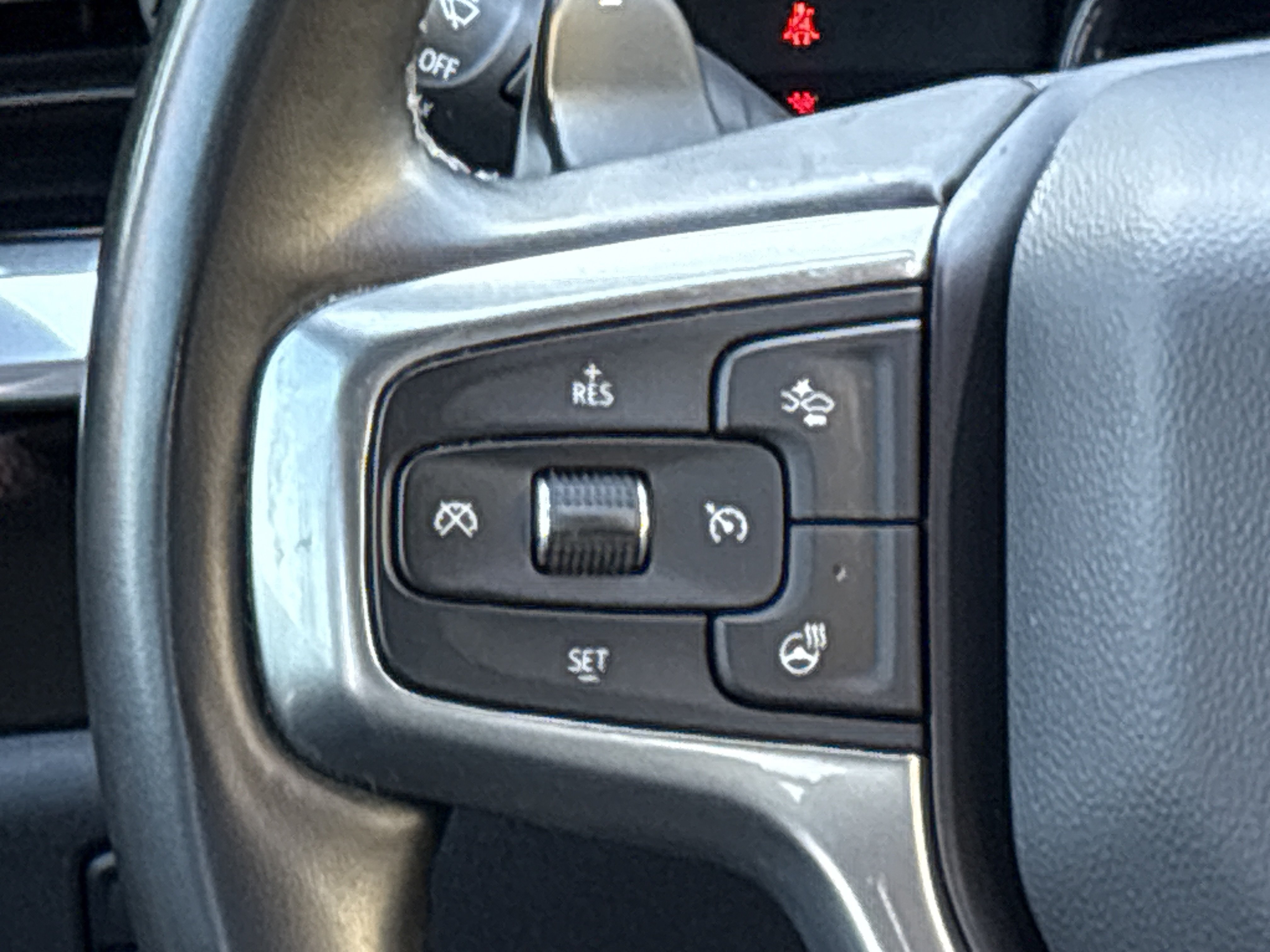 Used 2025 Chevrolet Silverado 1500 LTZ w/ LTZ Convenience Package II AWD/4WD image 22