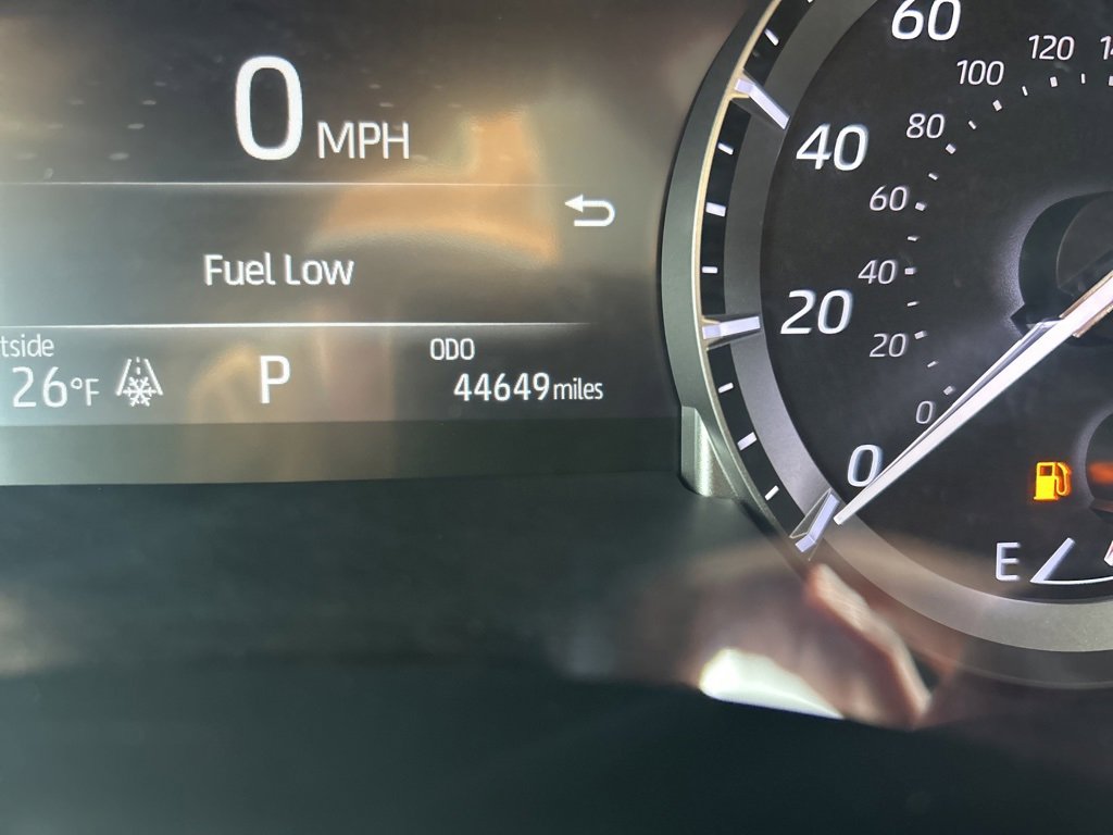 Used 2022 Toyota Highlander XLE image 37