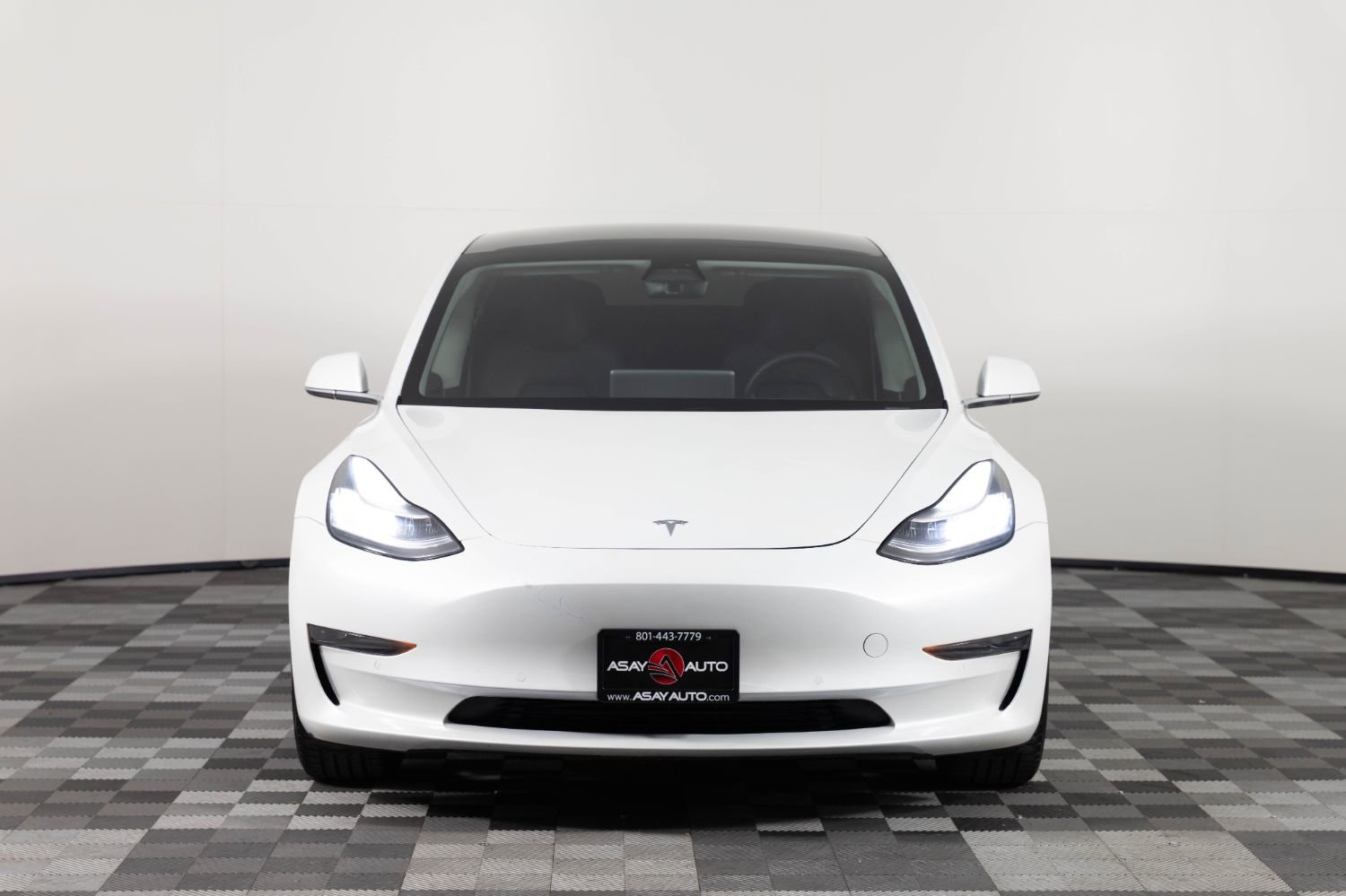 Used 2020 Tesla Model 3 Standard Range RWD image 11