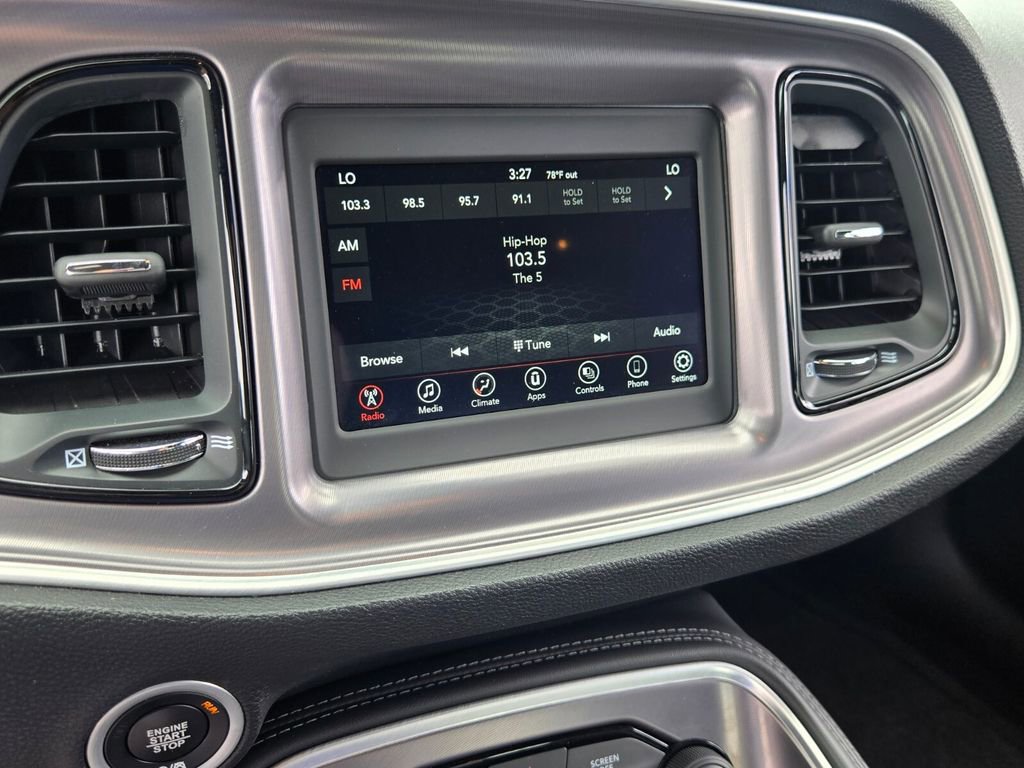 Used 2021 Dodge Challenger SXT image 23