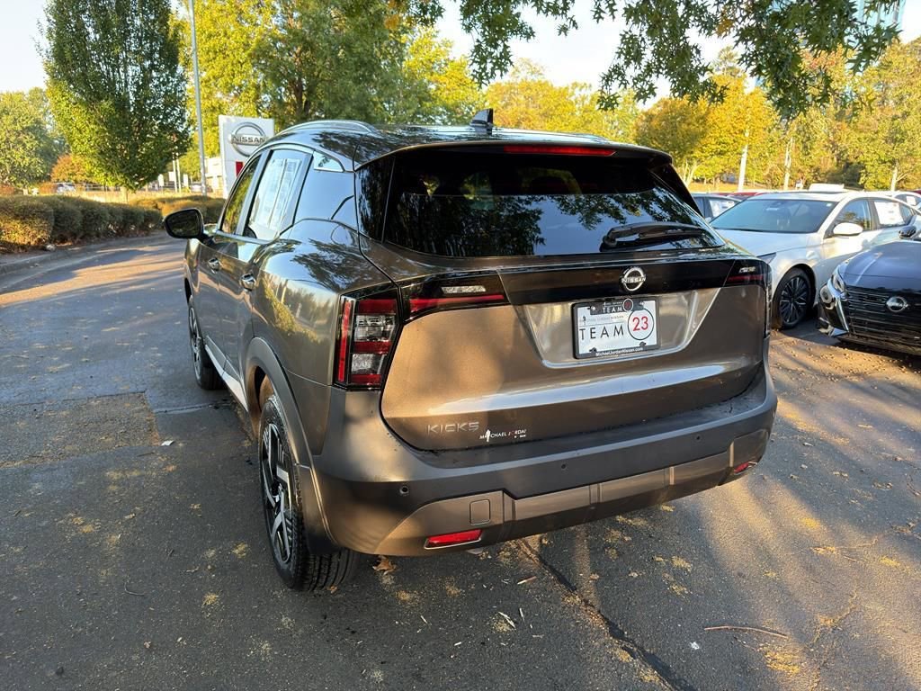 New 2026 Nissan Kicks SV image 5