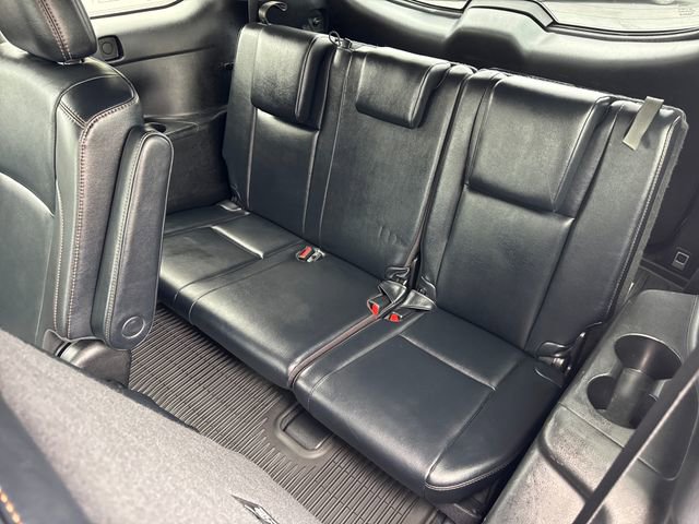Used 2019 Toyota Highlander XLE AWD/4WD image 16