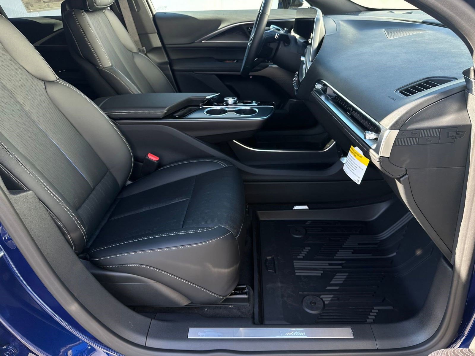 New 2026 Cadillac Lyriq Sport image 29