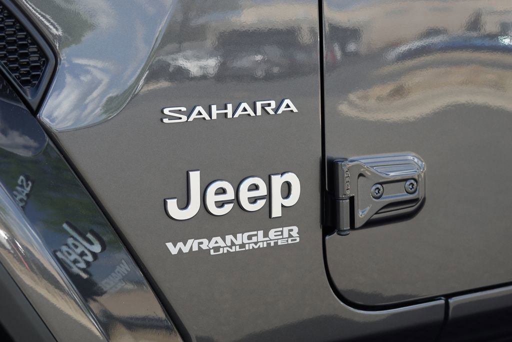 Used 2022 Jeep Wrangler Unlimited Sahara w/ LED Lighting Group image 12