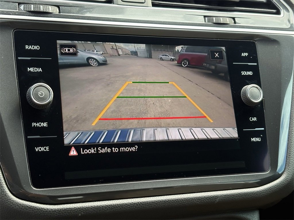 Used 2022 Volkswagen Tiguan SE image 20