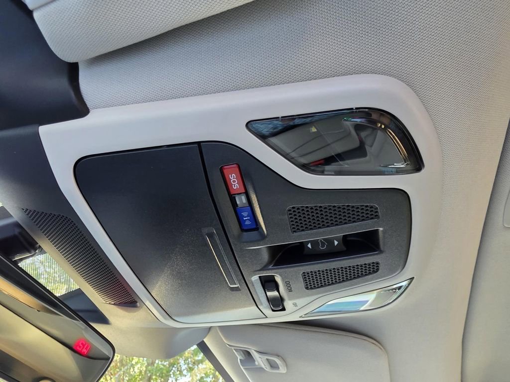 Certified 2025 Subaru Outback Limited w/ Popular Package #2 image 30