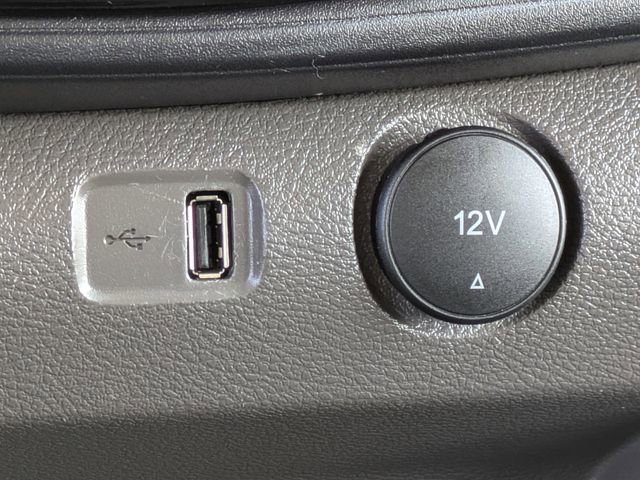 Used 2023 Ford Transit 350 XLT image 25