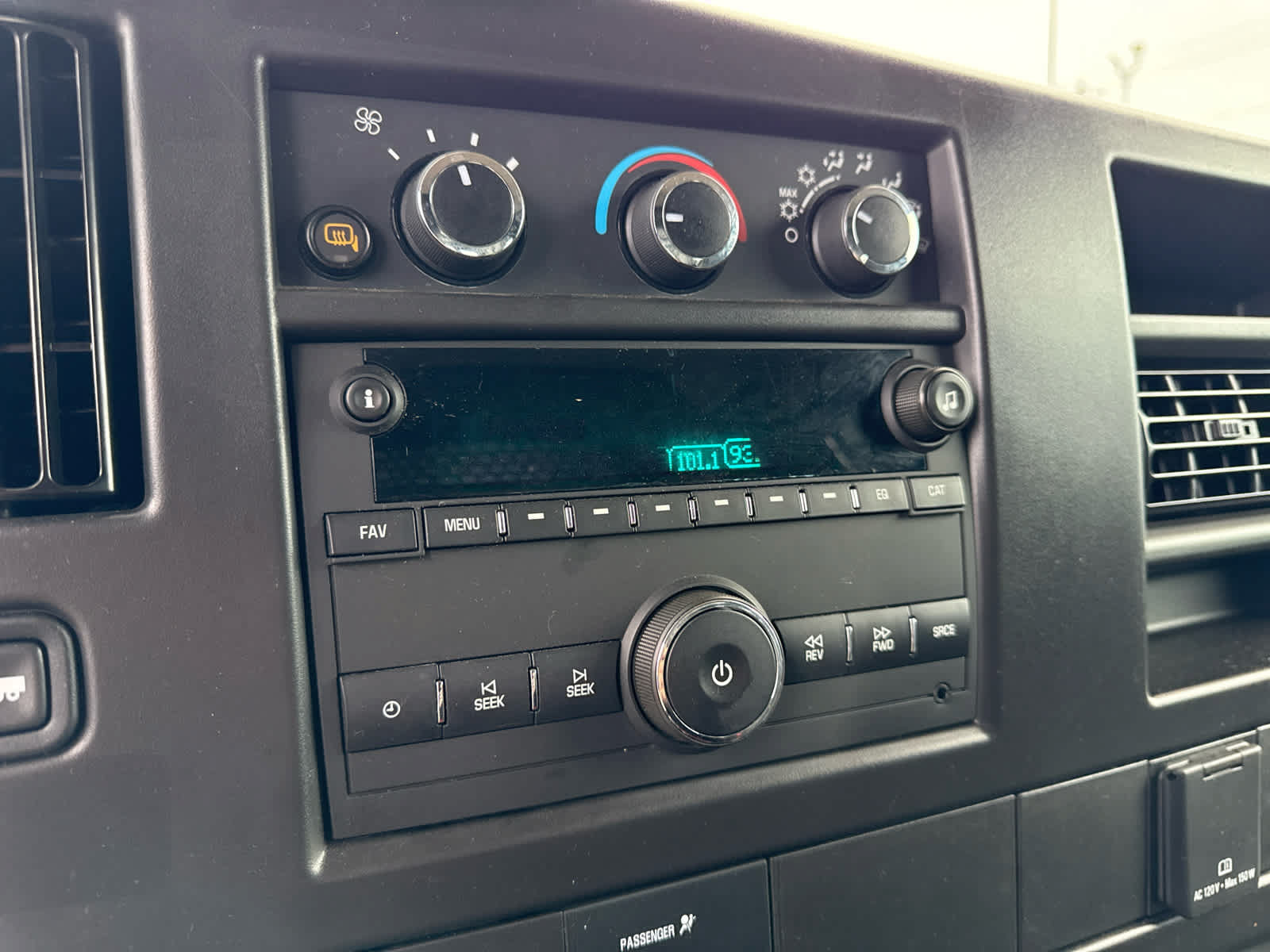 Certified 2025 GMC Savana 2500 w/ Driver Convenience Package RWD image 15