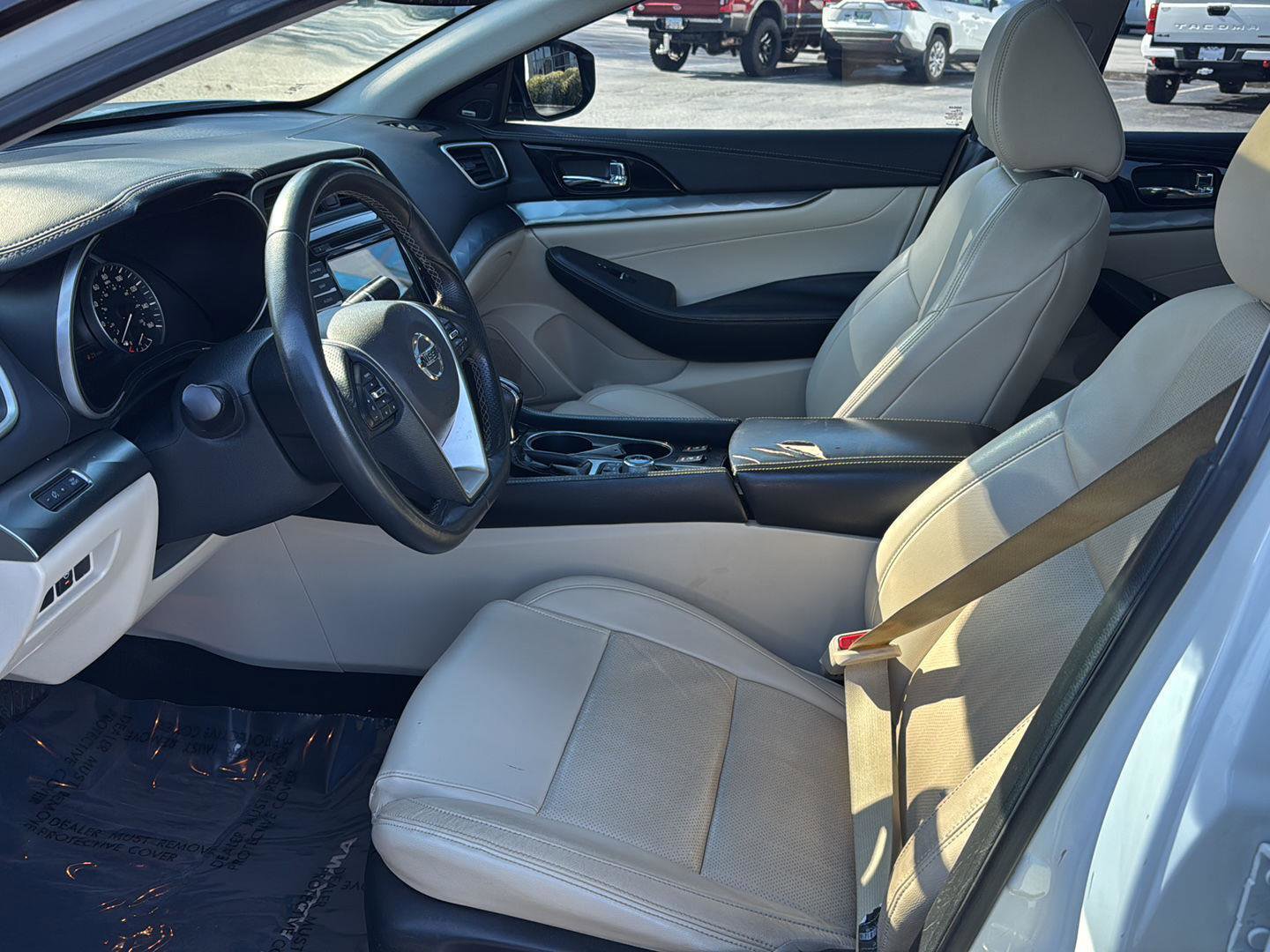 Used 2020 Nissan Maxima 3.5 SL w/ Floor Mat Group image 8