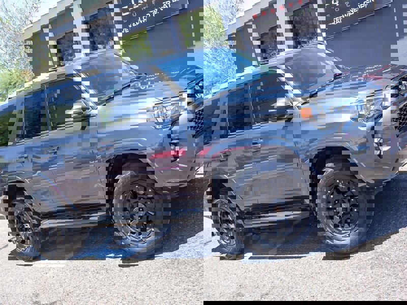 Used 2018 Toyota 4Runner SR5 Premium image 5