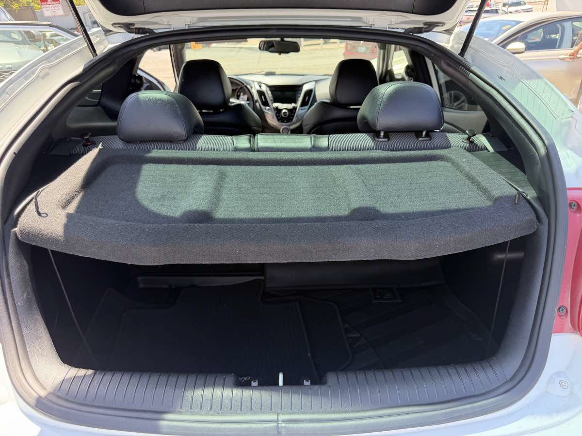Used 2016 Hyundai Veloster w/ Option Group 02 FWD image 23