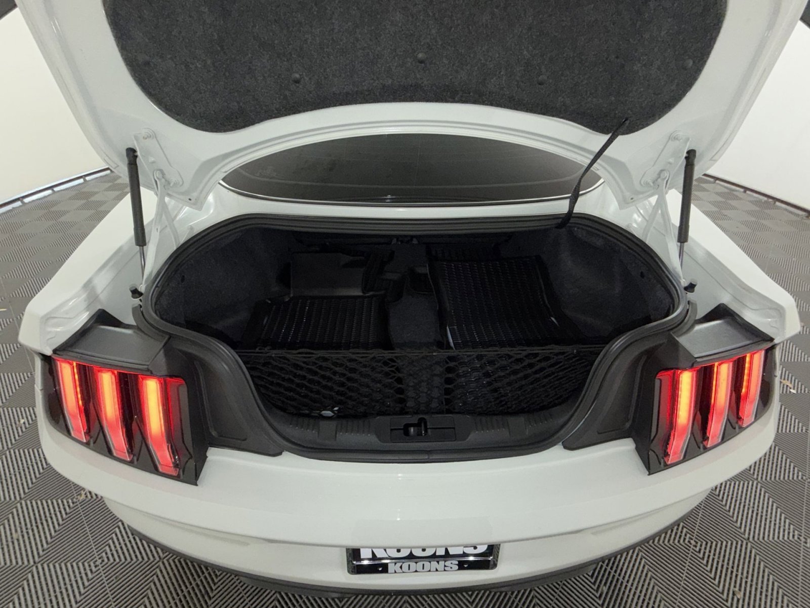 Used 2018 Ford Mustang Shelby GT350 w/ Electronics Package image 25