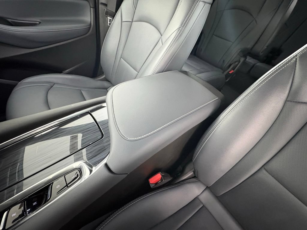 Used 2022 Buick Enclave Premium FWD image 36