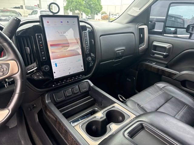 Used 2015 GMC Sierra 2500 Denali w/ Duramax Plus Package AWD/4WD image 10