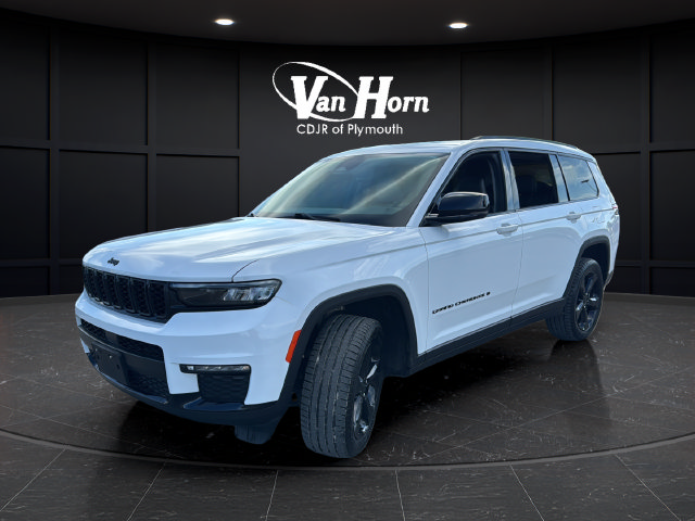 Used 2024 Jeep Grand Cherokee L Limited w/ Black Appearance Package AWD/4WD image 3