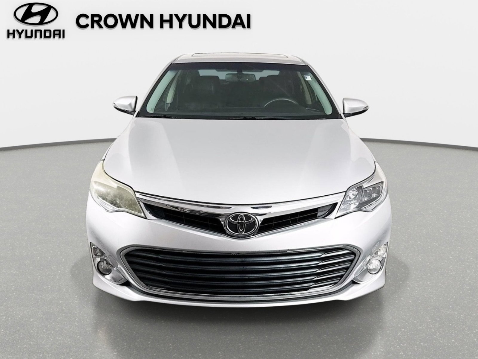 Used 2014 Toyota Avalon XLE Touring FWD image 2