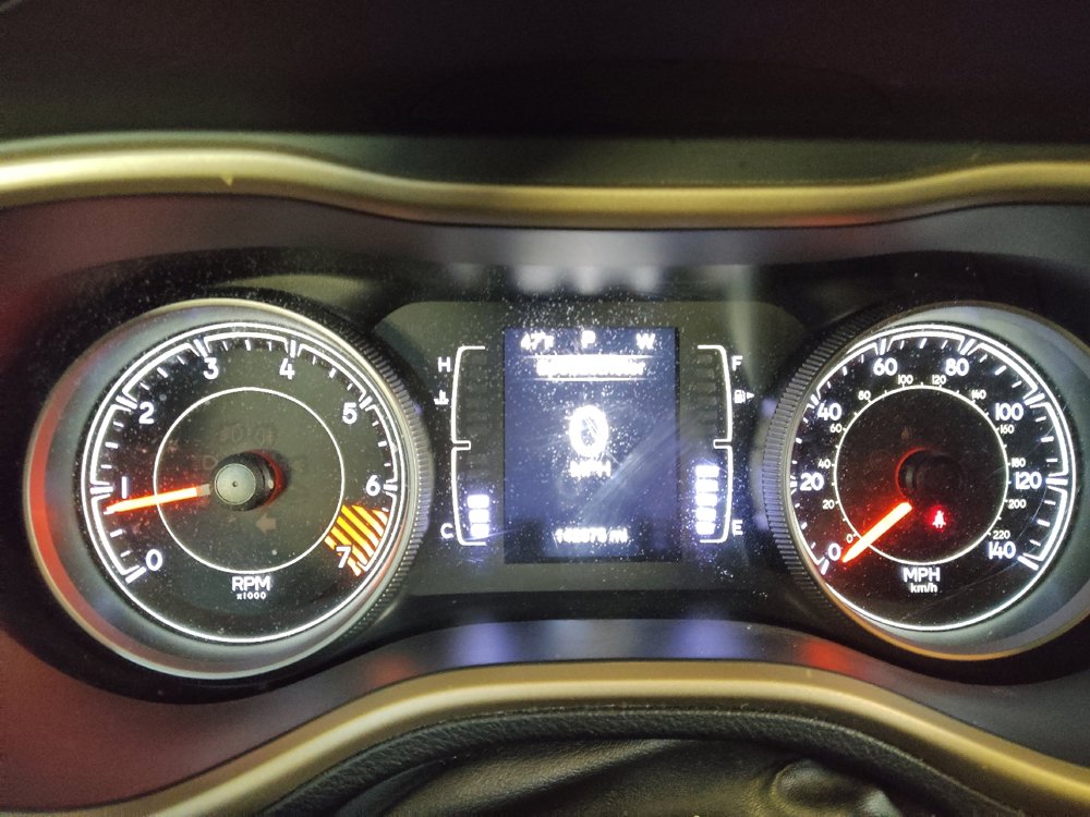 Used 2015 Jeep Cherokee Latitude image 23