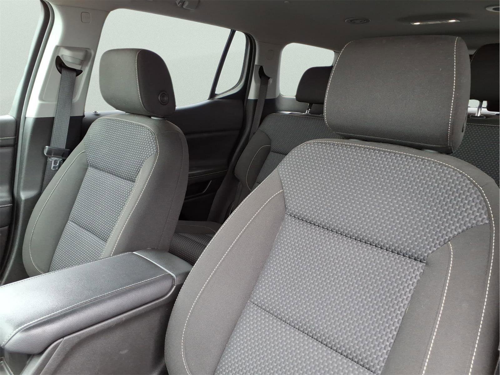 Used 2024 Chevrolet Equinox LT w/ LPO, Floor Liner Package FWD image 15
