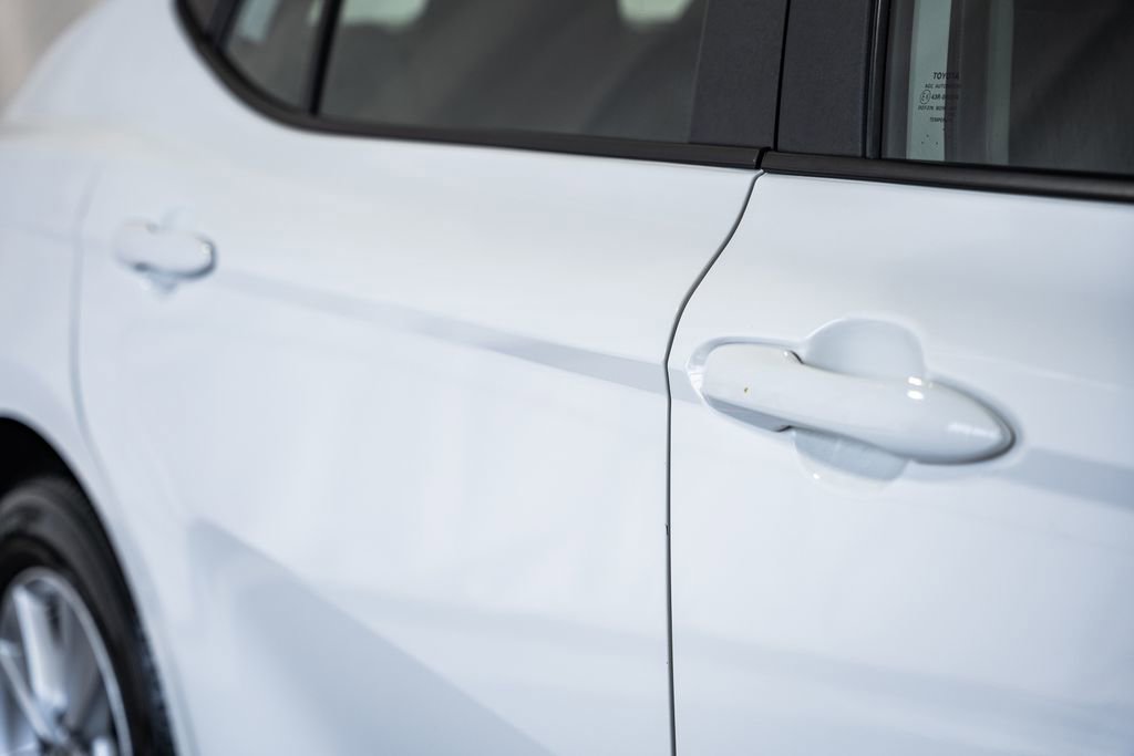 Used 2025 Toyota Camry LE image 12