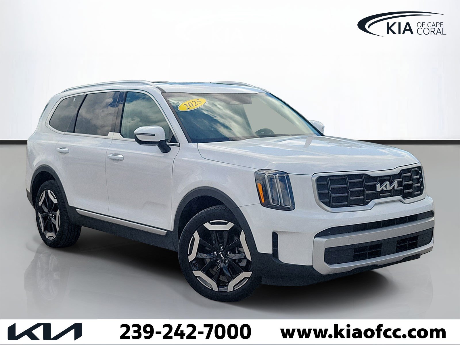 Certified 2025 Kia Telluride S