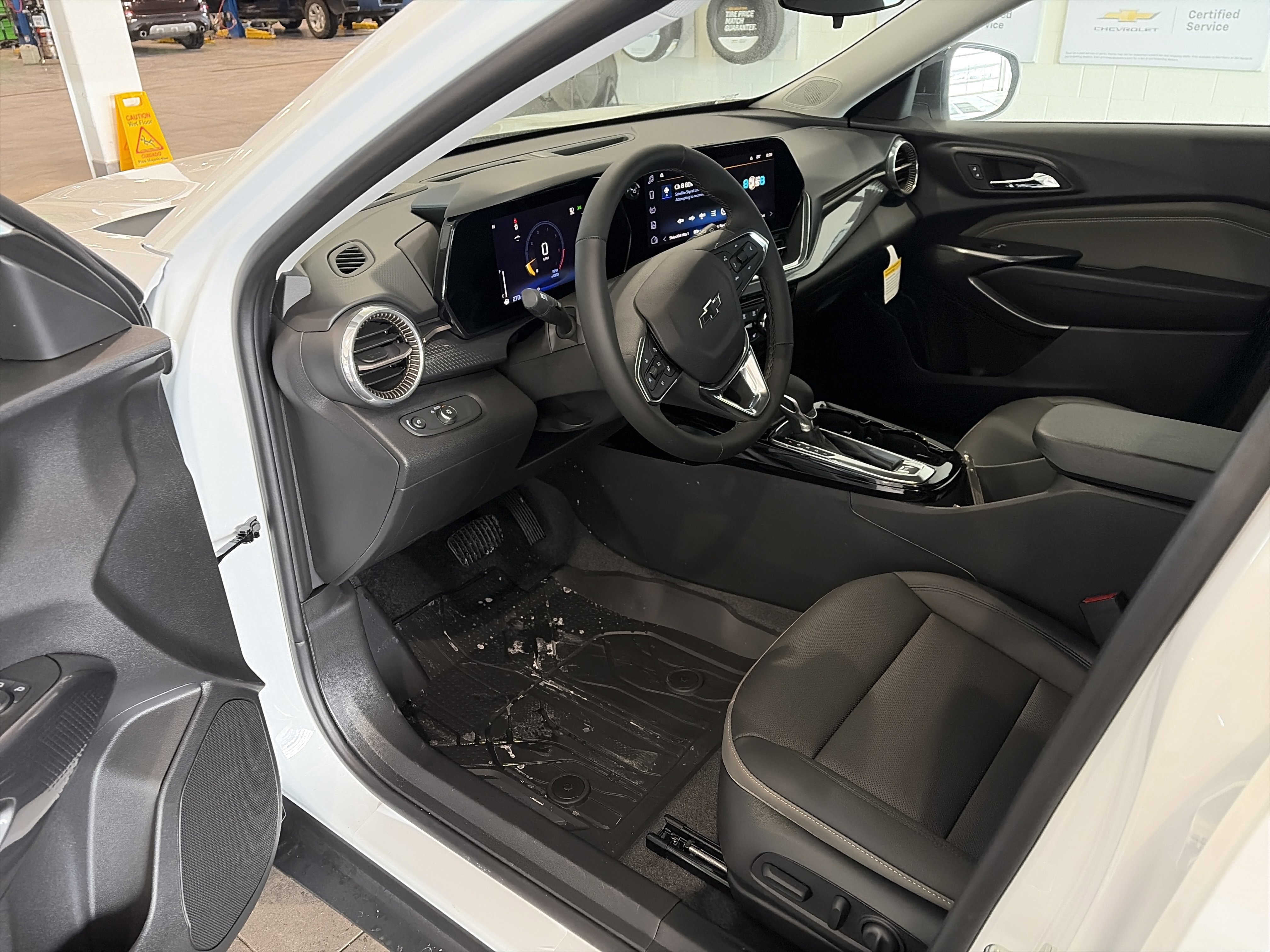 New 2026 Chevrolet Trax ACTIV w/ Driver Confidence Package image 14