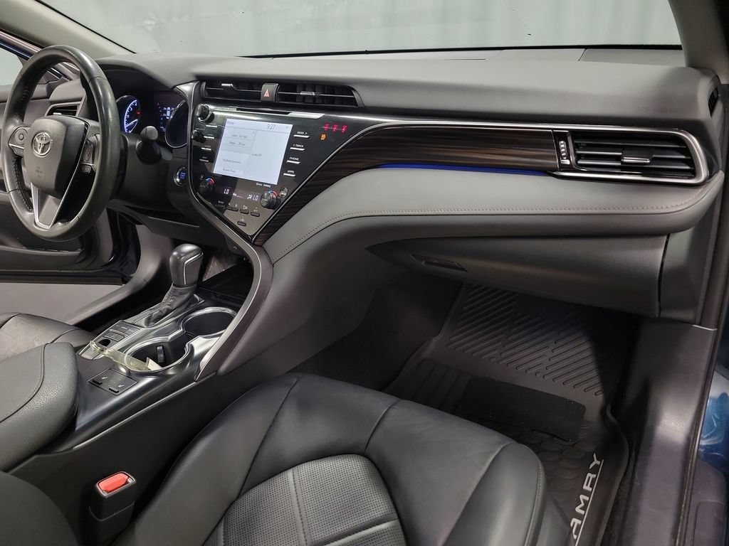 Used 2019 Toyota Camry XLE FWD image 27