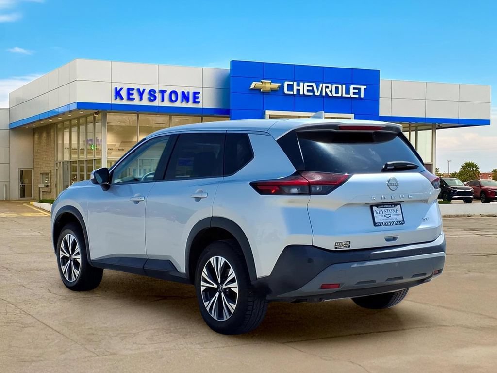 Used 2023 Nissan Rogue SV FWD image 5