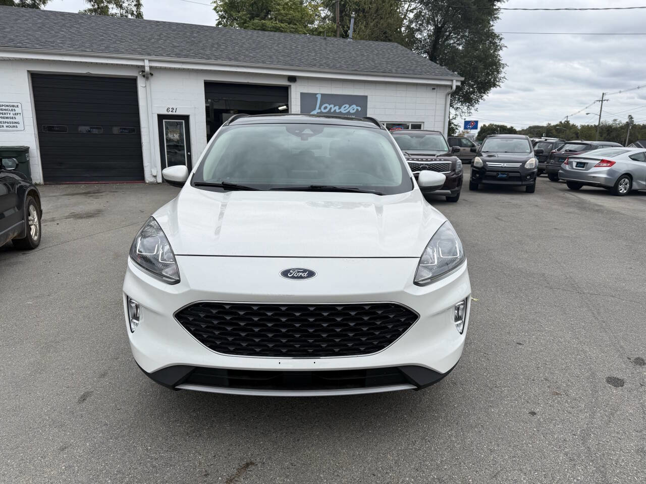 Used 2020 Ford Escape SEL image 3
