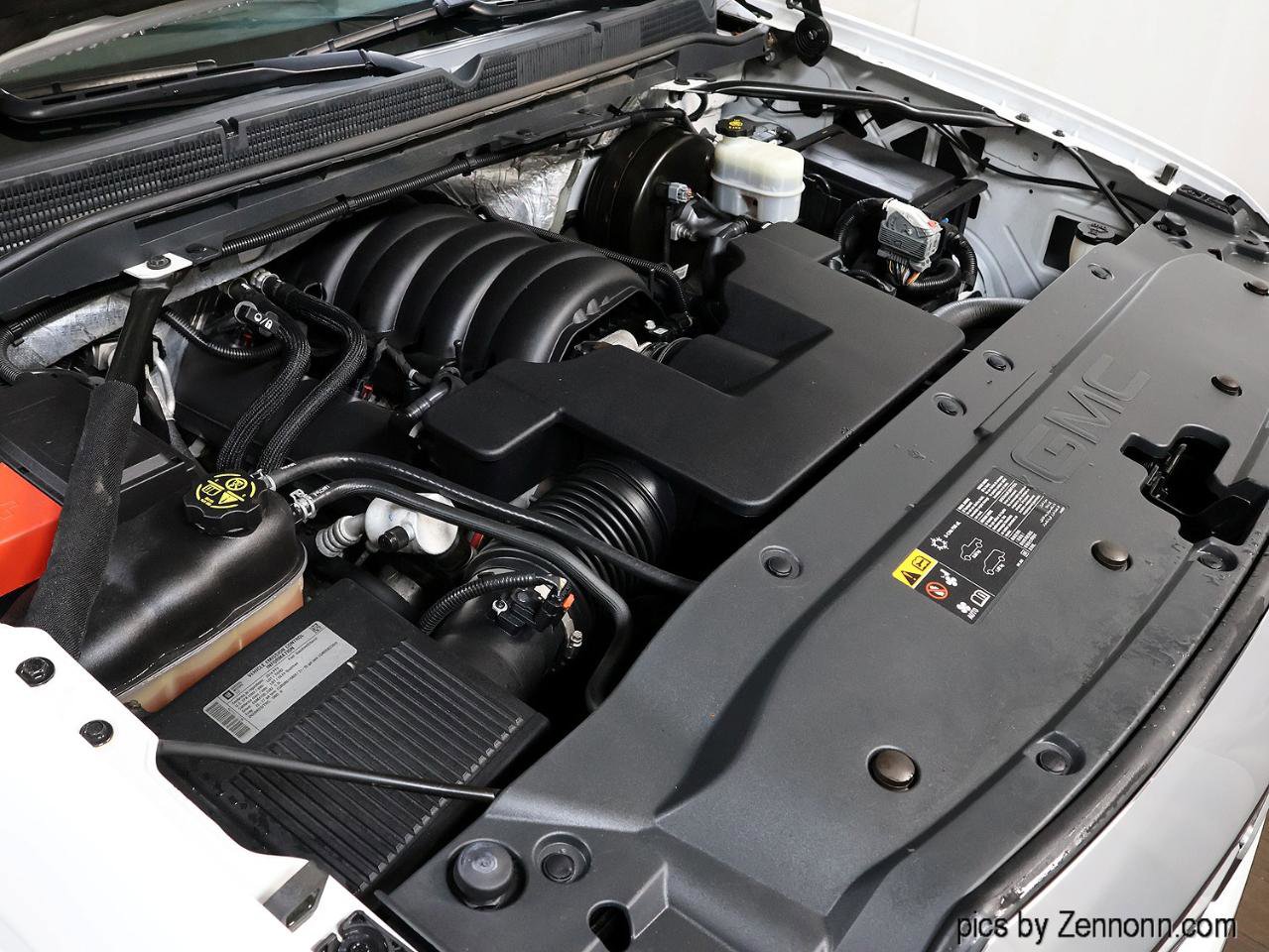 Used 2014 GMC Sierra 1500 SLT w/ Suspension Package, Off-Road image 32