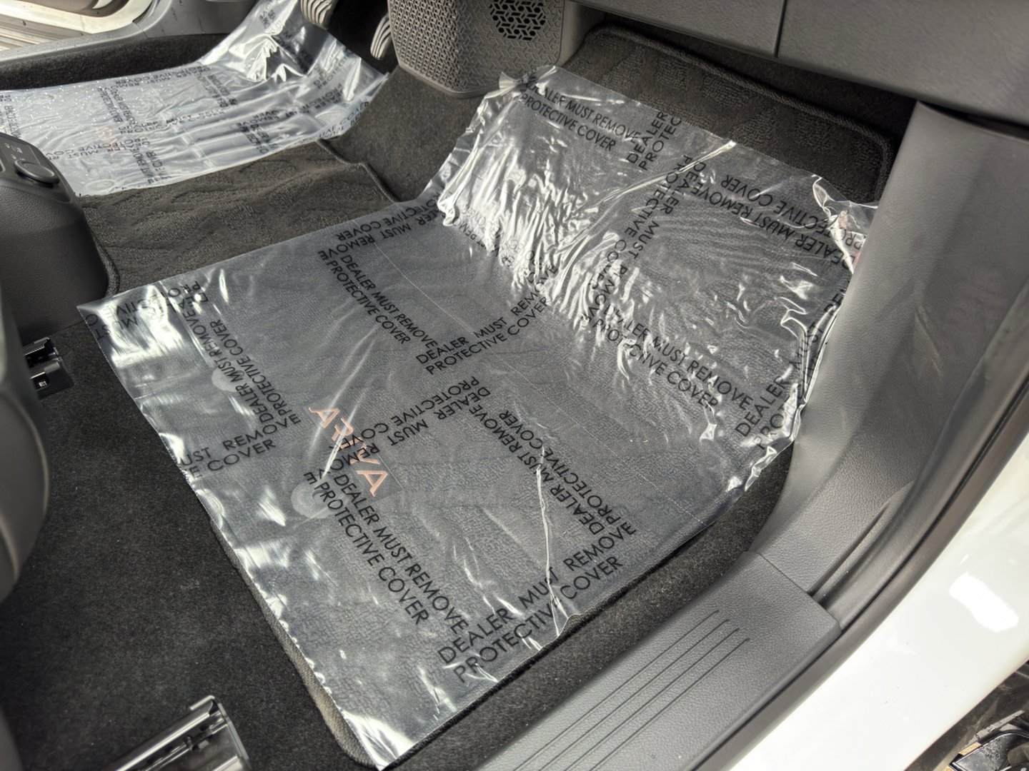 Used 2025 Nissan Ariya FWD image 61