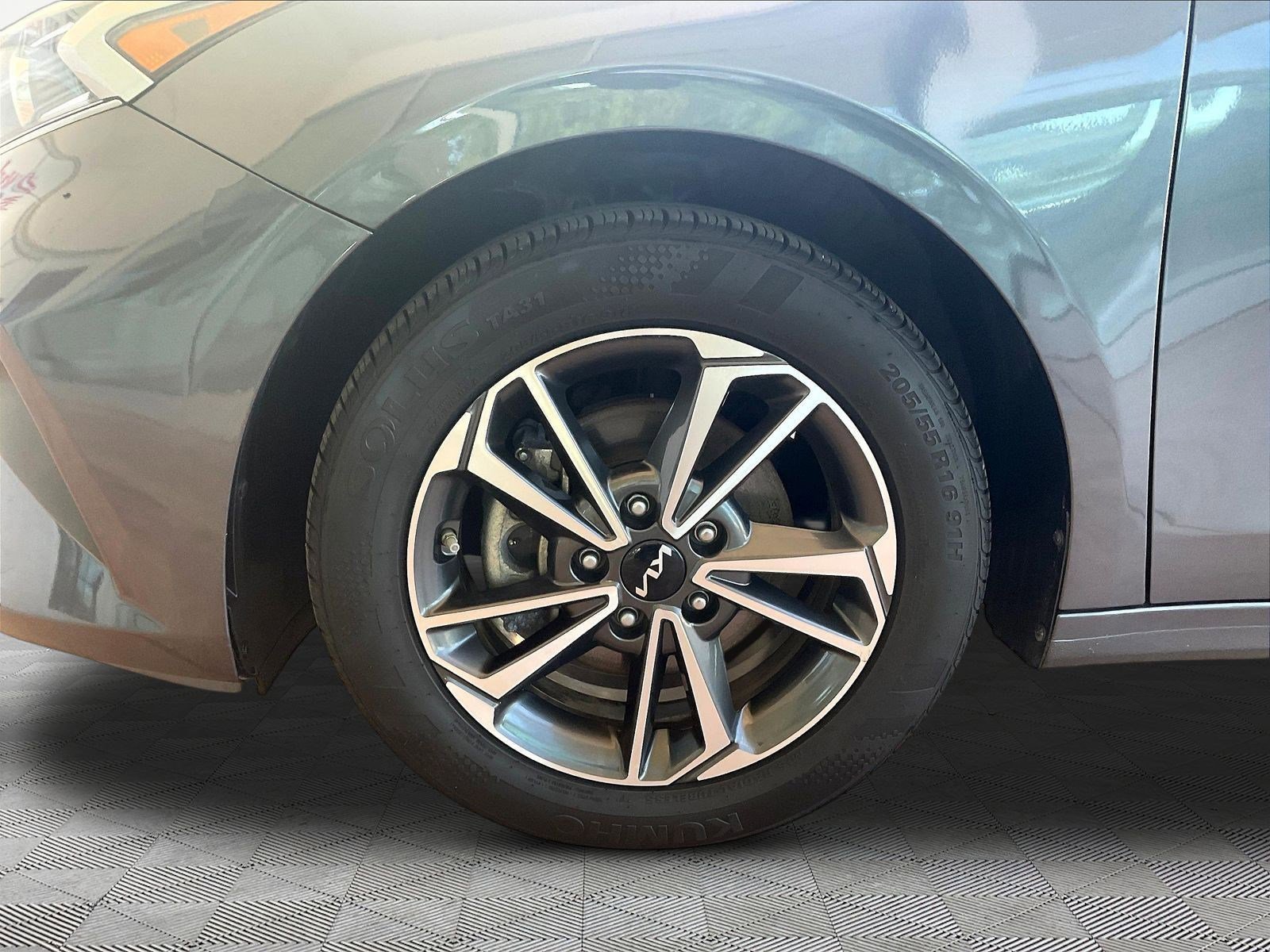Used 2023 Kia Forte LXS FWD image 29