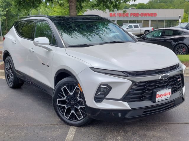 Used 2024 Chevrolet Blazer RS w/ Driver Confidence II Package AWD/4WD image 2