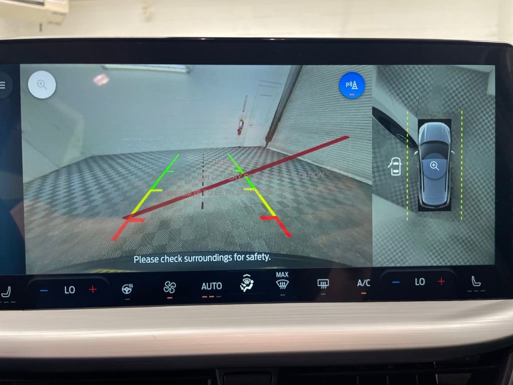 New 2026 Ford Escape SE w/ PHEV Premium Package FWD image 25