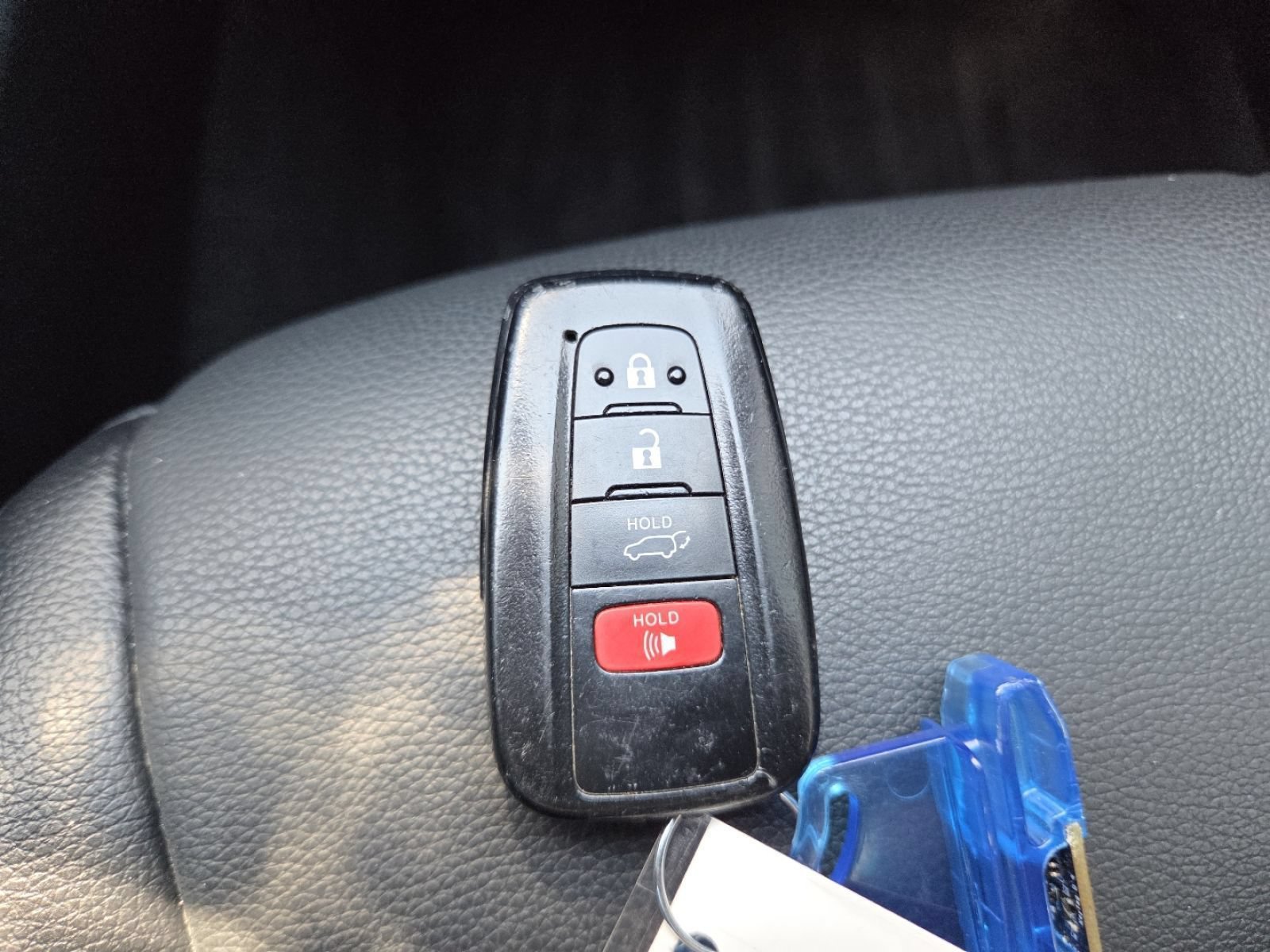 Used 2021 Toyota Highlander XLE FWD image 35