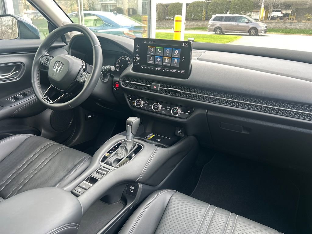 Used 2025 Honda HR-V EX-L image 30
