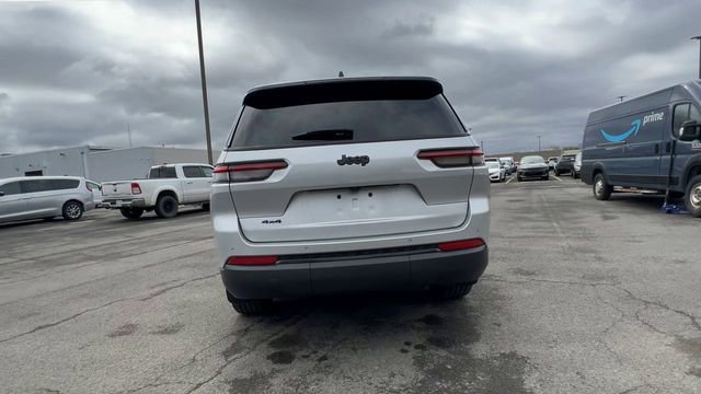 Used 2023 Jeep Grand Cherokee L Laredo AWD/4WD image 7
