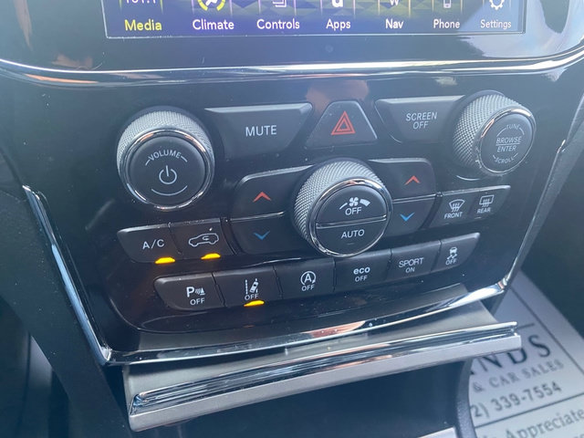 Used 2021 Jeep Grand Cherokee Laredo X AWD/4WD image 21