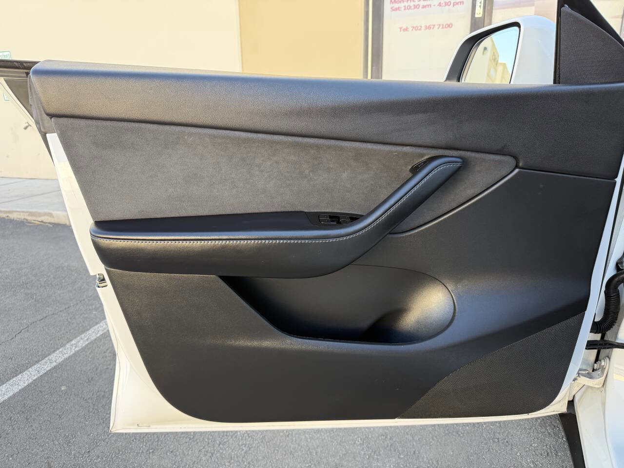 Used 2021 Tesla Model Y Long Range AWD/4WD image 17